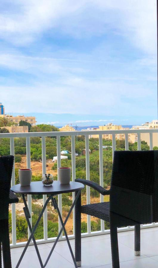 Charming Apartment In The Heart Of St. Julians Saint Julian's Exterior photo